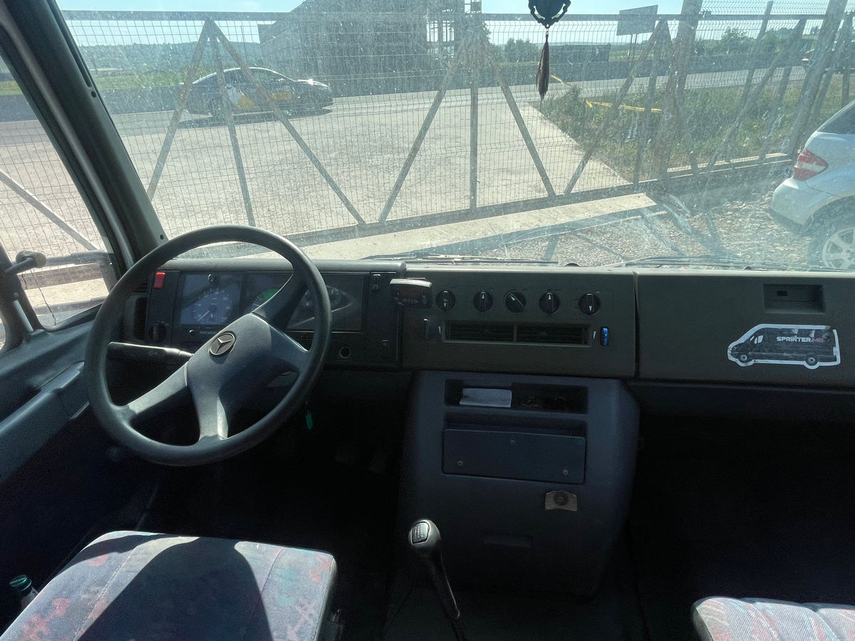 Mercedes Vario 814 foto 7
