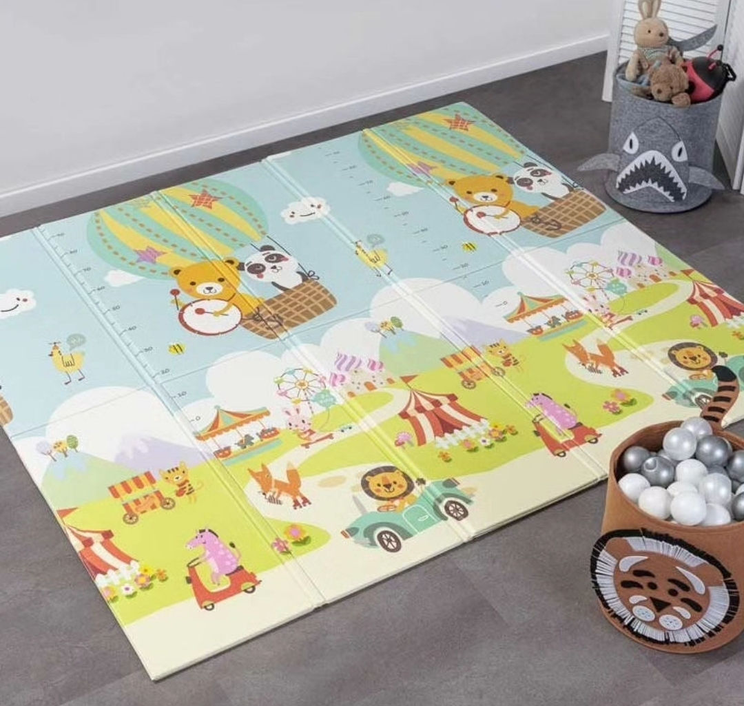 Игровой коврик не пропустит холод фото 5