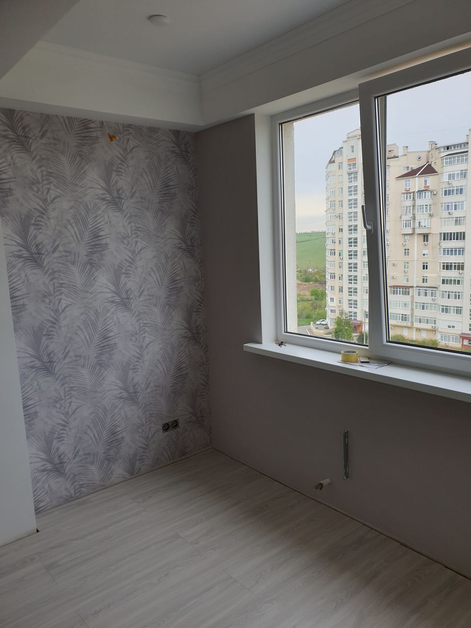 Încleem tapete foto 2