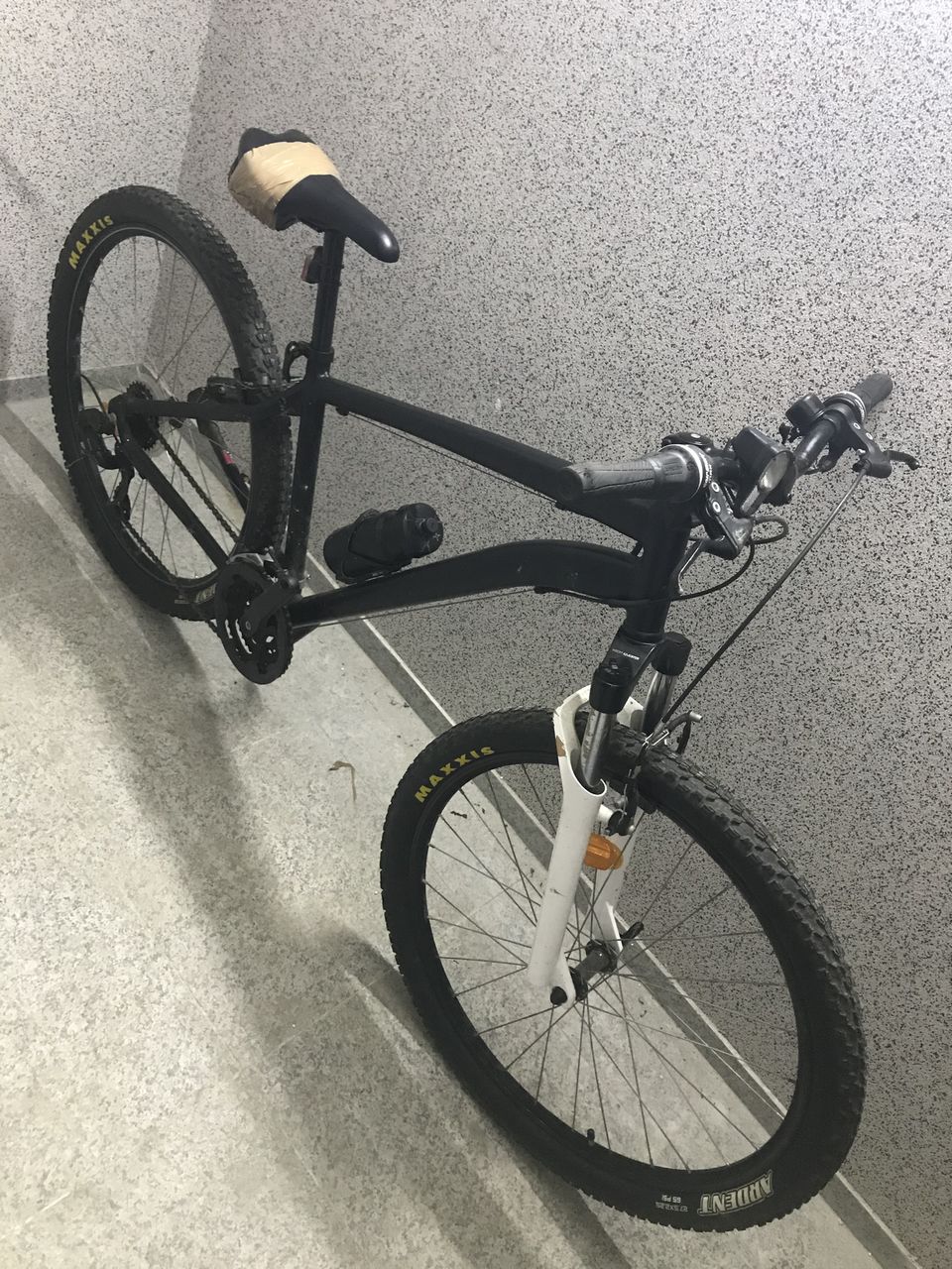 Велосипед bicicleta.Rockrider st100 black L