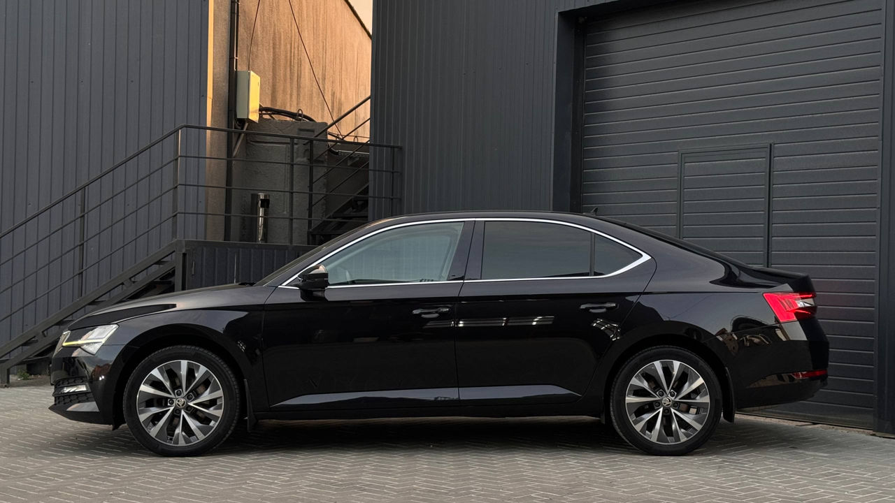 Skoda Superb фото 4