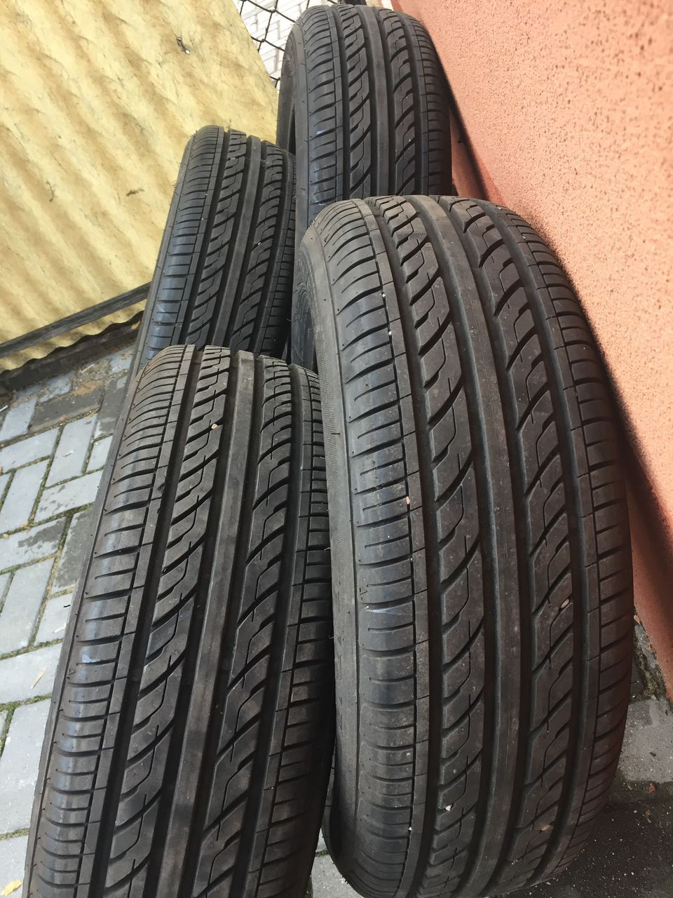 Unigrip r15 175/65