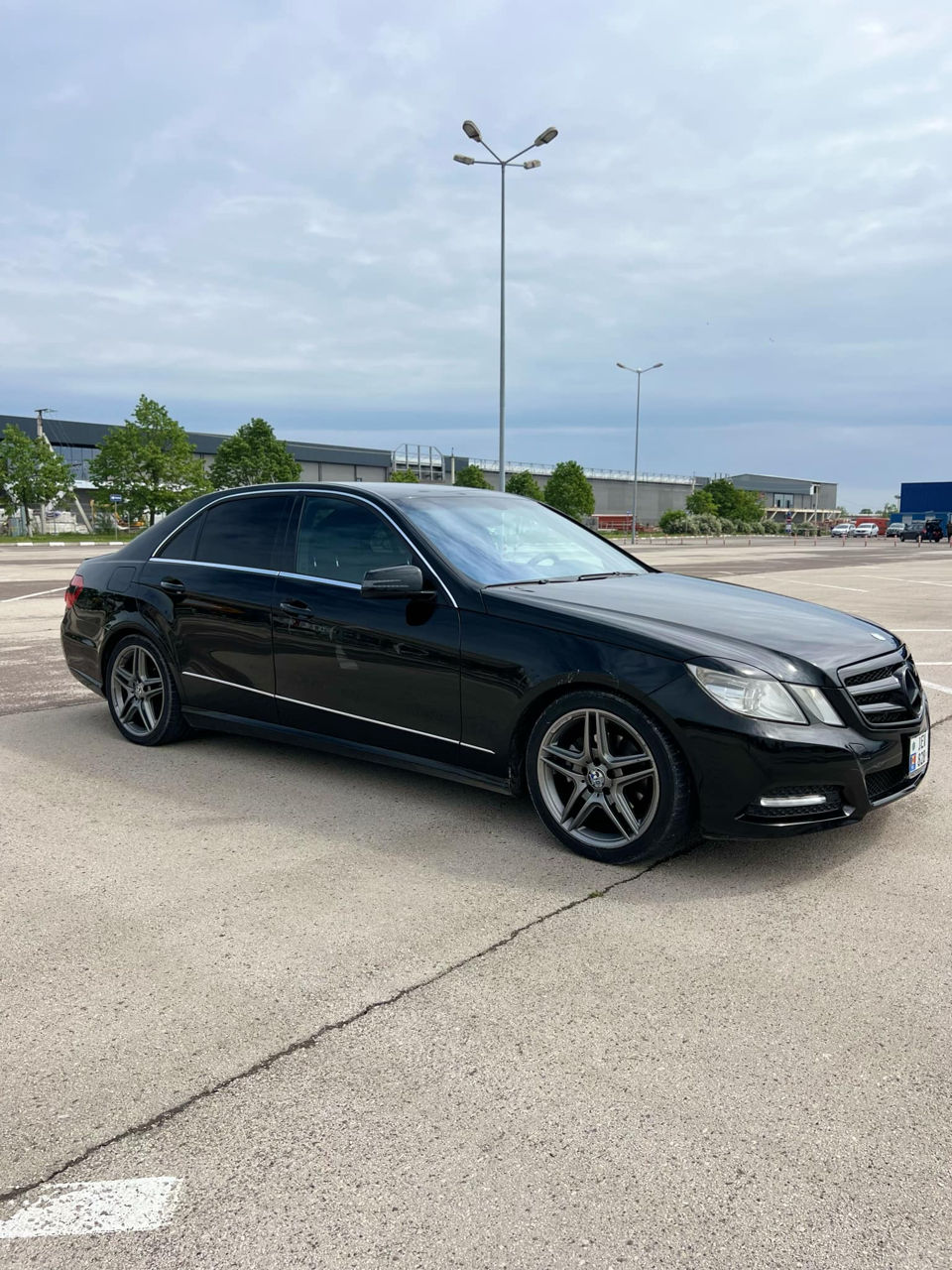 Mercedes E-Class фото 1