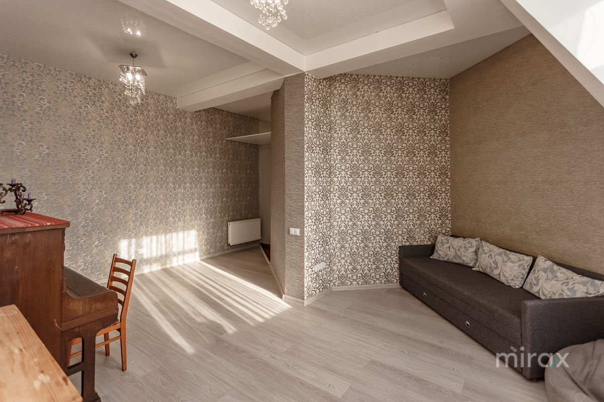 Apartament cu 2 camere, 76 m², Botanica, Chișinău foto 4