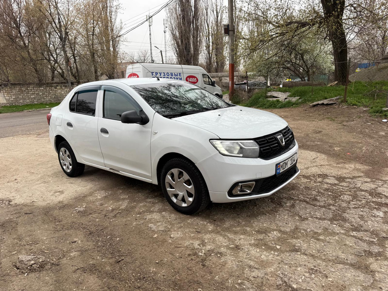 Dacia Logan foto 3