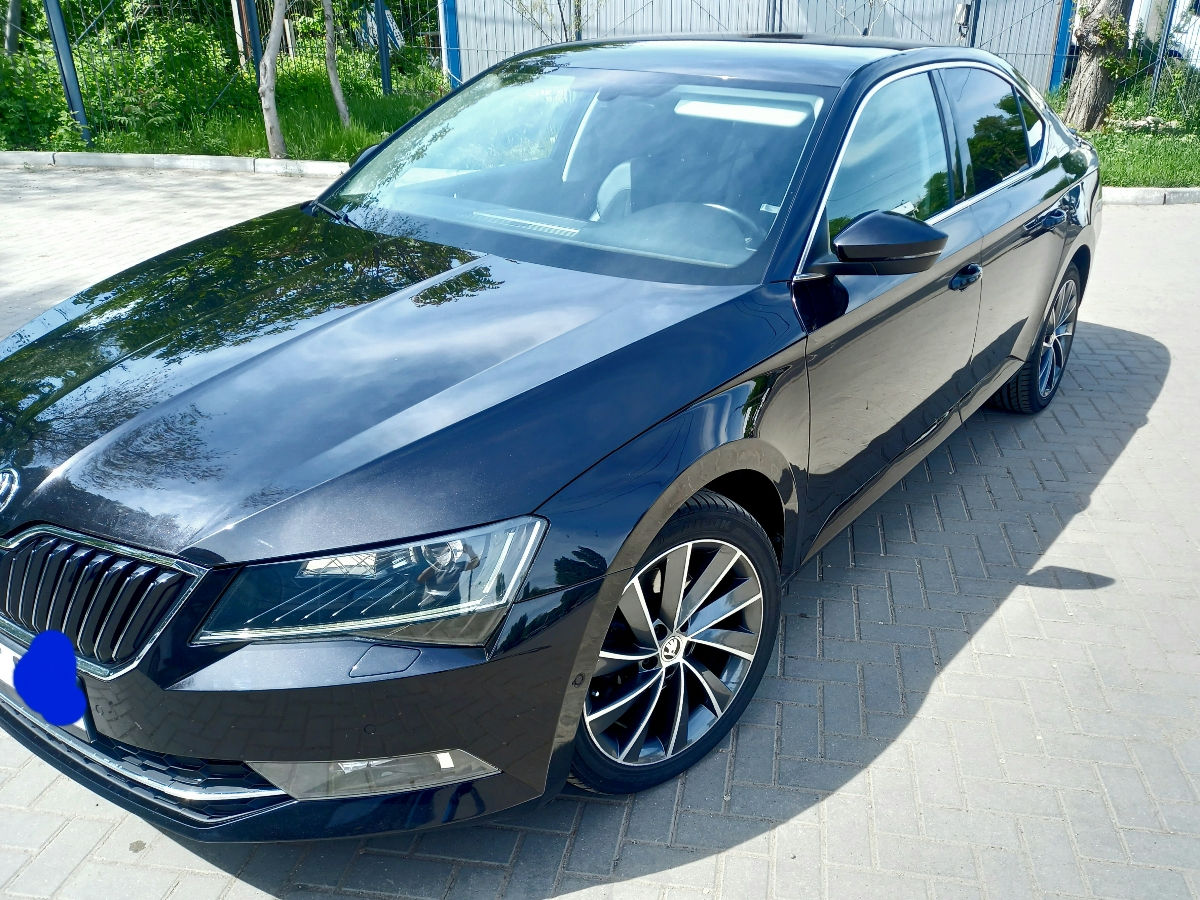 Skoda Superb foto 0