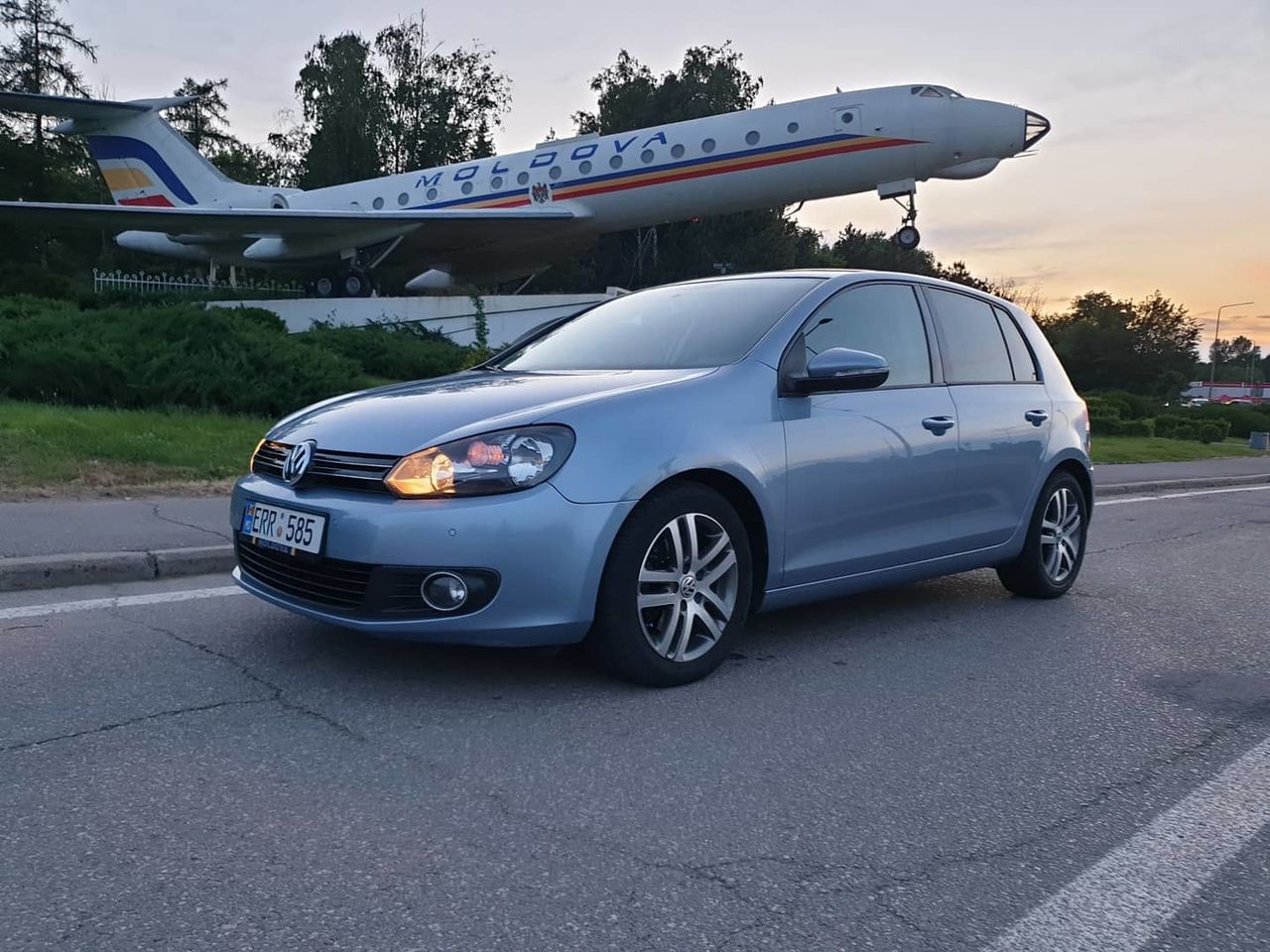 Chirie auto/аренда авто - livrare /доставка 24/24 , arenda auto , rent a car foto 1