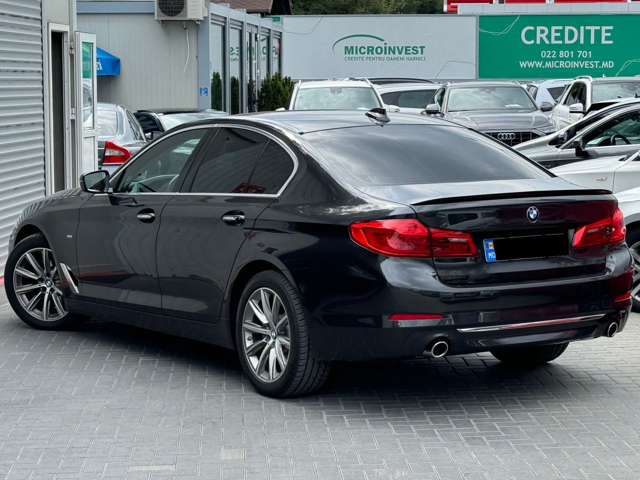 BMW 5 Series foto 2