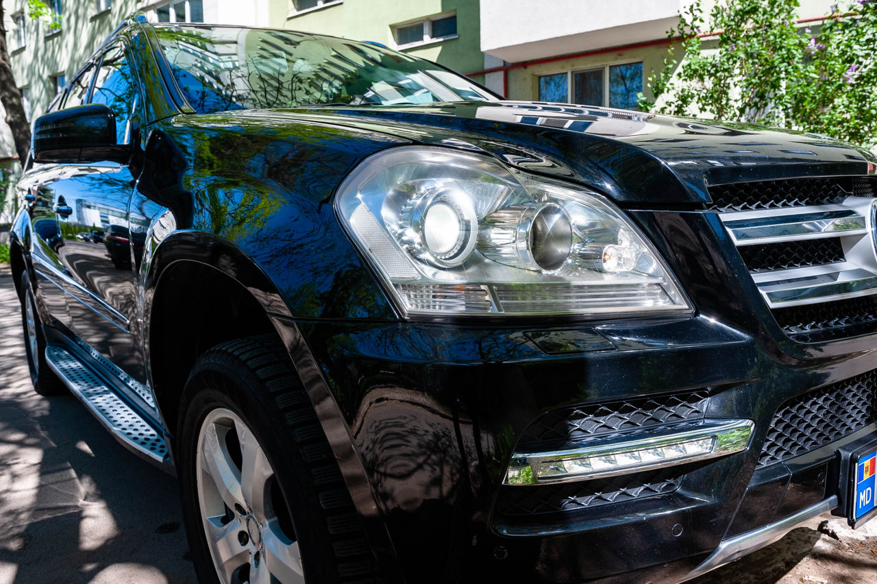 Mercedes GL-Class foto 0