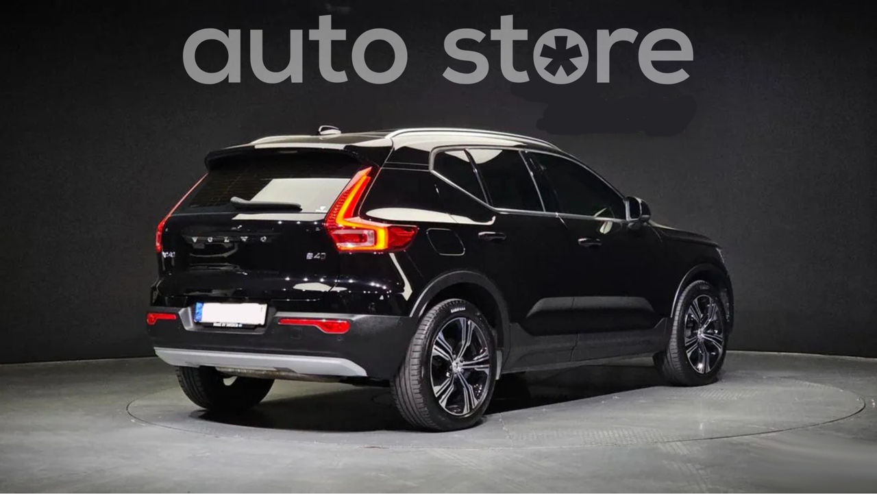 Volvo XC40 foto 1