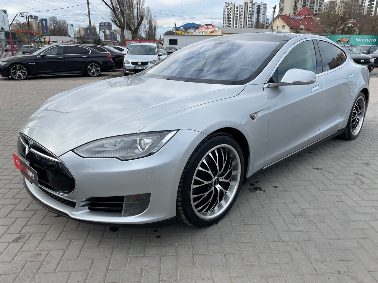 Tesla Model S foto 0