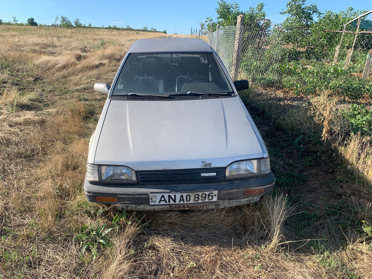 Mazda 323