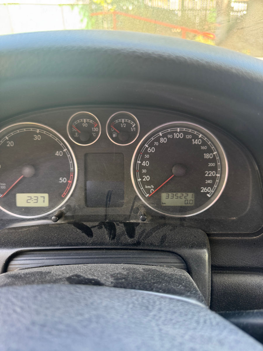  Se vinde vw passat,2003,1.9 tdi foto 7