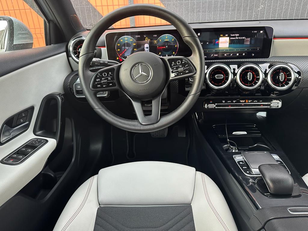 Mercedes A-Class фото 9
