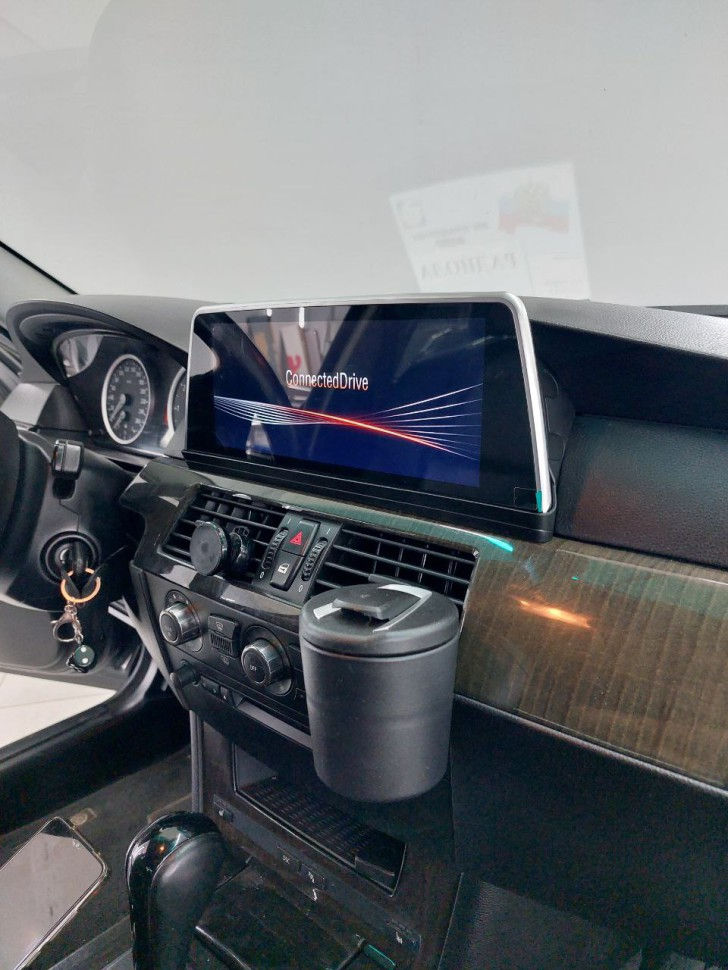 BMW - замена штатных мониторов и приборные панели на Android фото 8