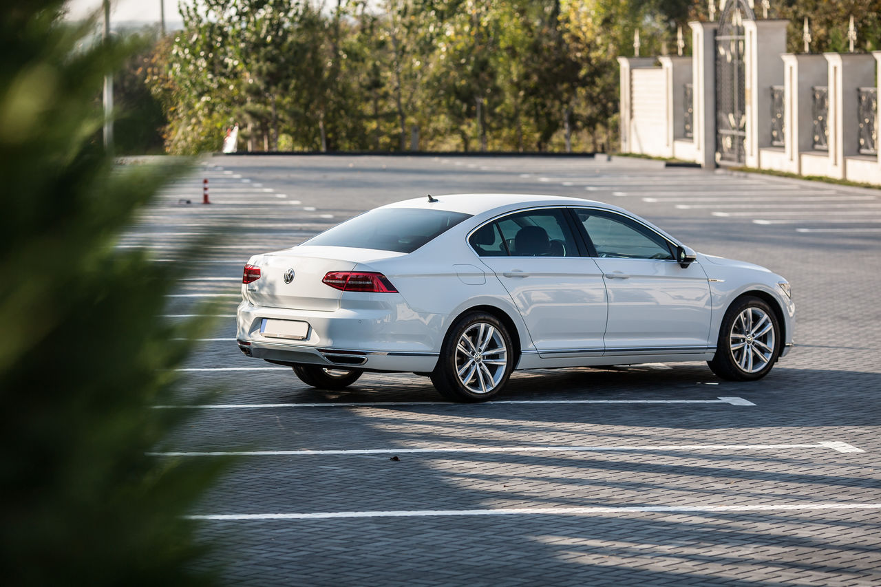 Volkswagen Passat foto 8