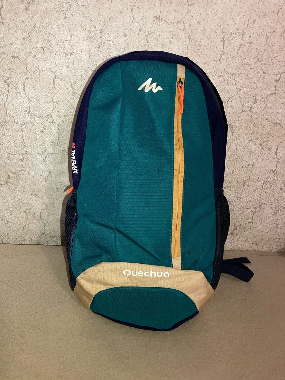 Рюкзаки Quechua (маленький - 100л, большой - 150л)