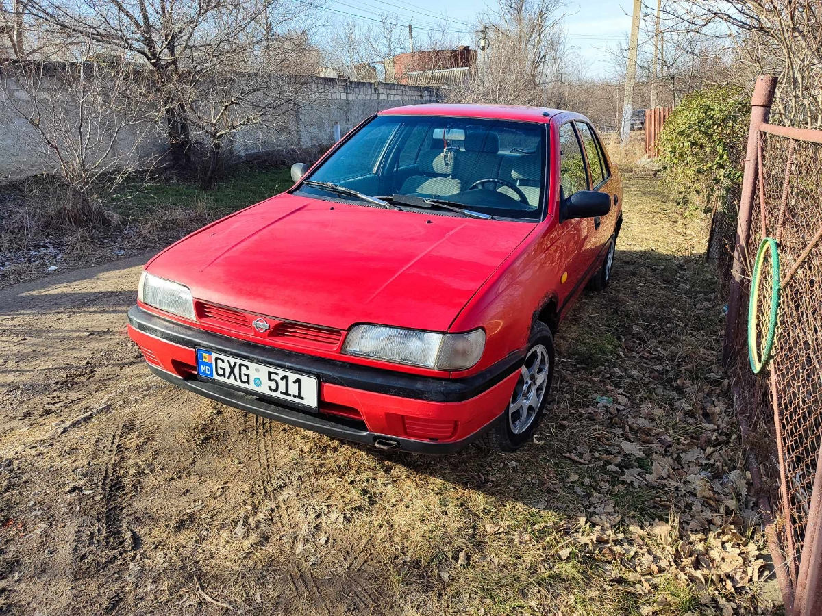 Nissan Sunny фото 2