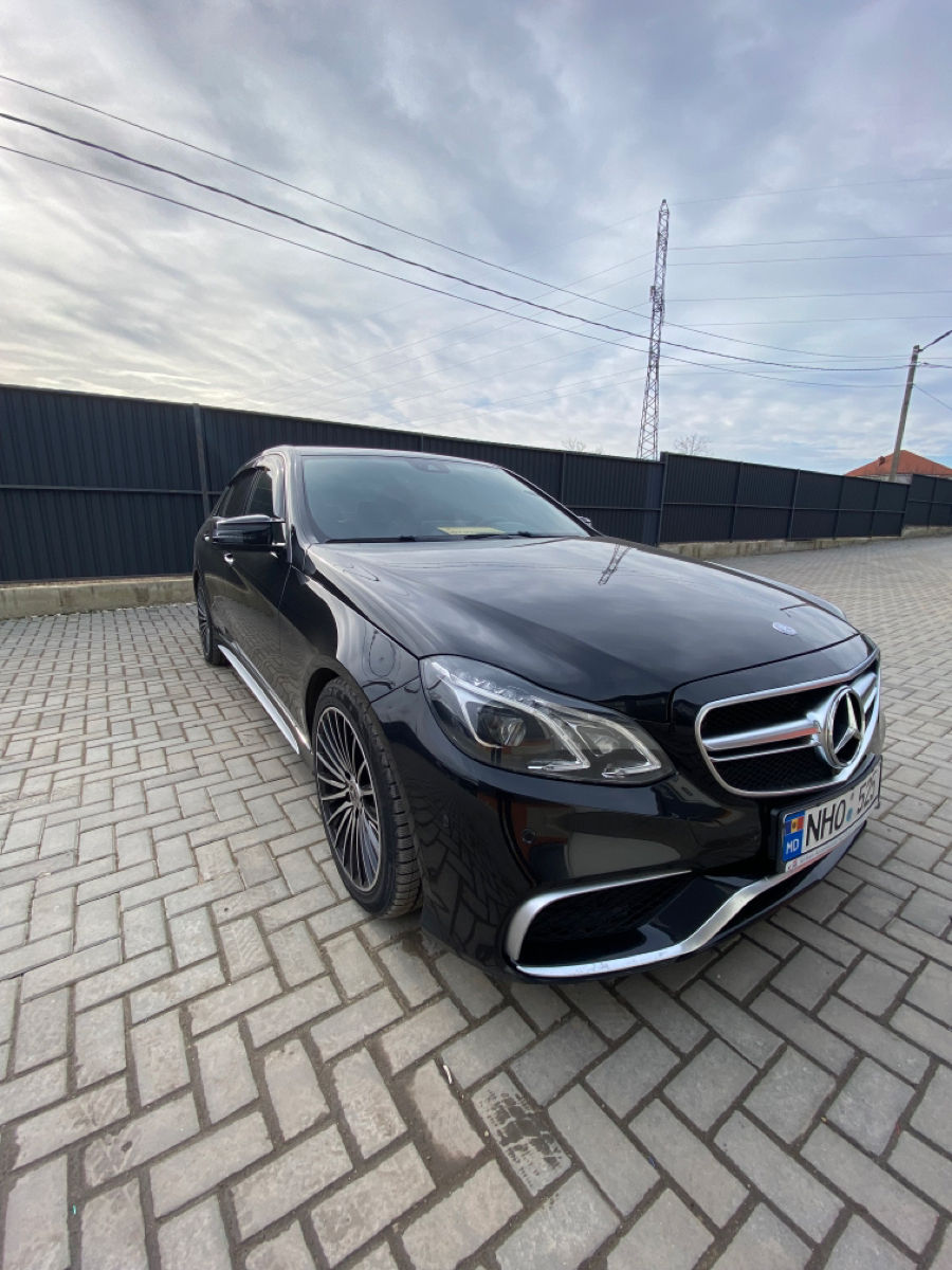 Mercedes E-Class foto 1