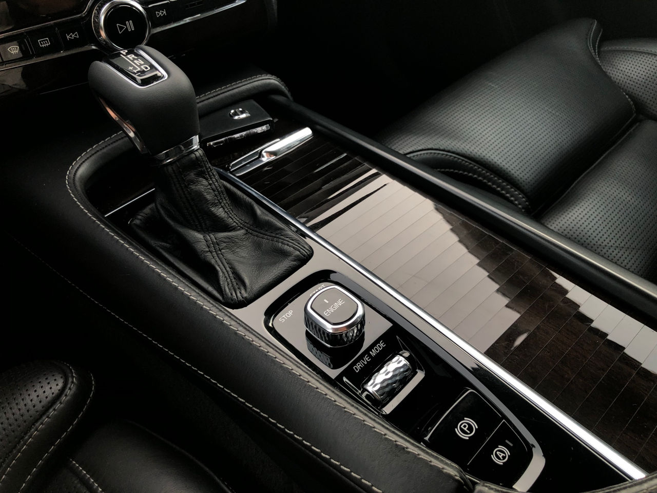Volvo XC90 foto 12