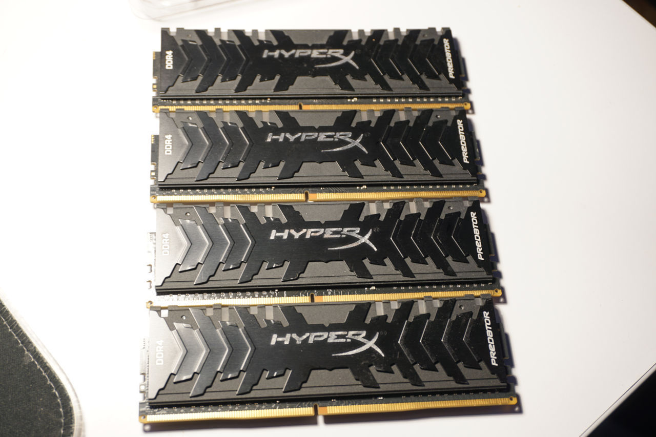 HyperX DDR4-2933 8GB Predator (HX429C15PB3AK2/16)