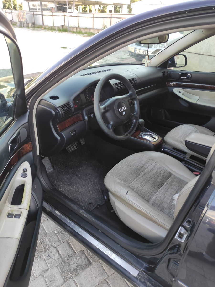 Audi A4 foto 11