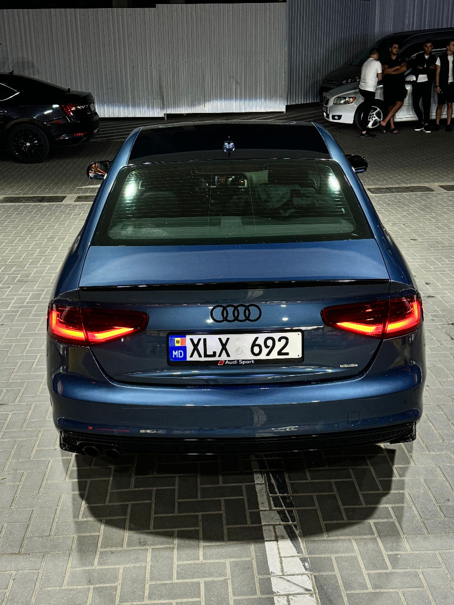 Audi A4 foto 6