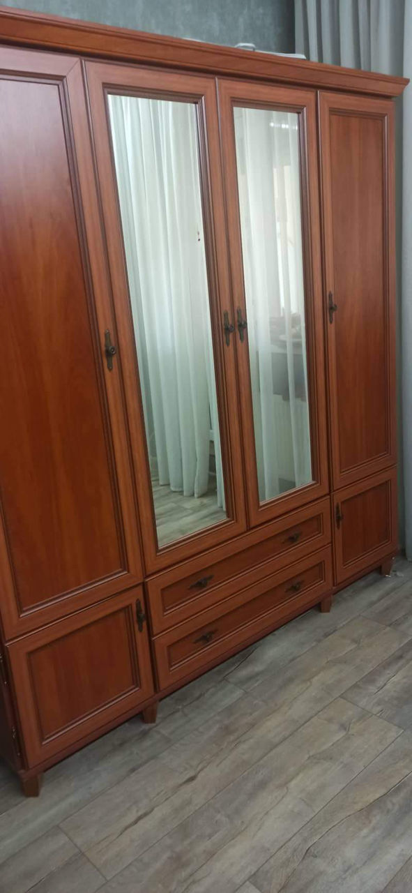 Румынская мебель шкафы для одежды