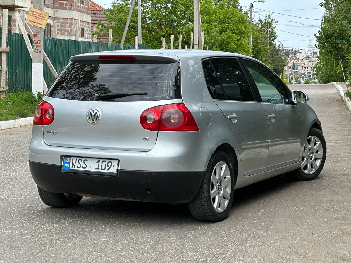 Volkswagen Golf foto 4