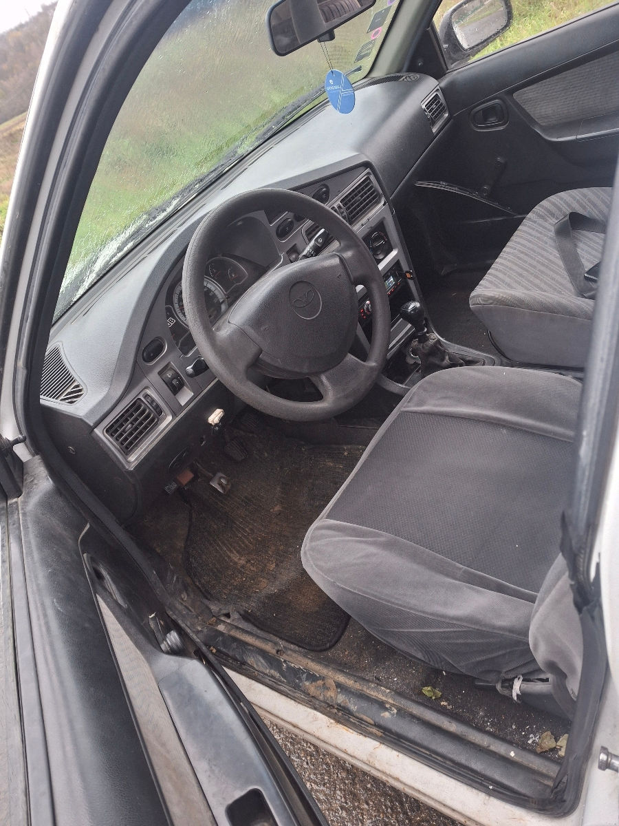 Daewoo nexia 1.5 foto 7
