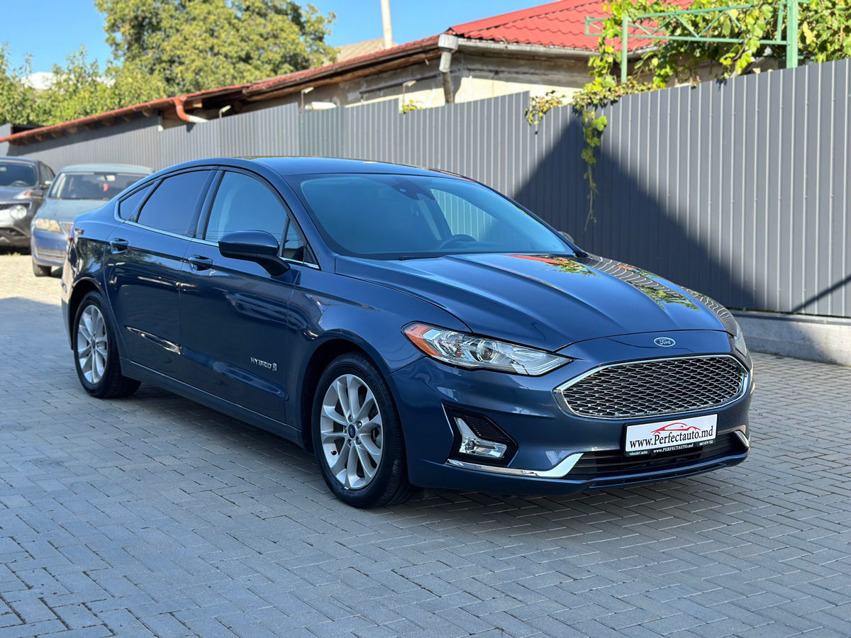 Ford Fusion foto 1