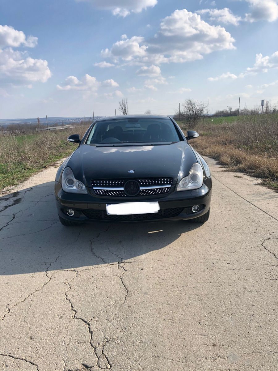 Piese auto w219 CLS / dezmembrare foto 0