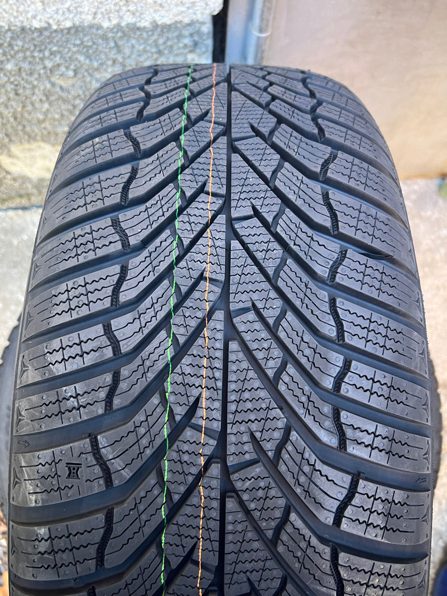 235/50 R17 Kumho Wintercraft WP52/ Доставка, livrare toata Moldova 2024 foto 2