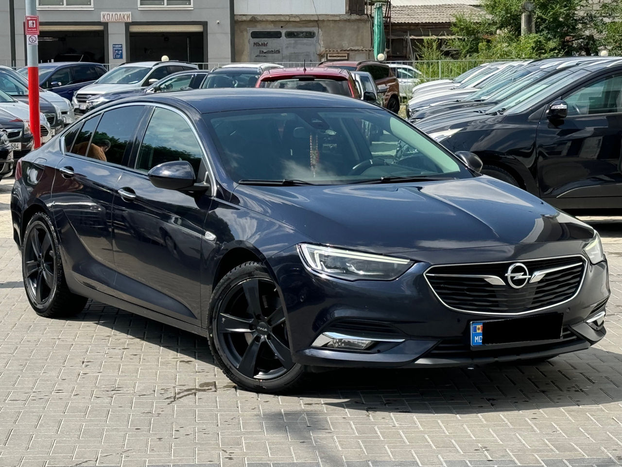 Opel Insignia foto 2
