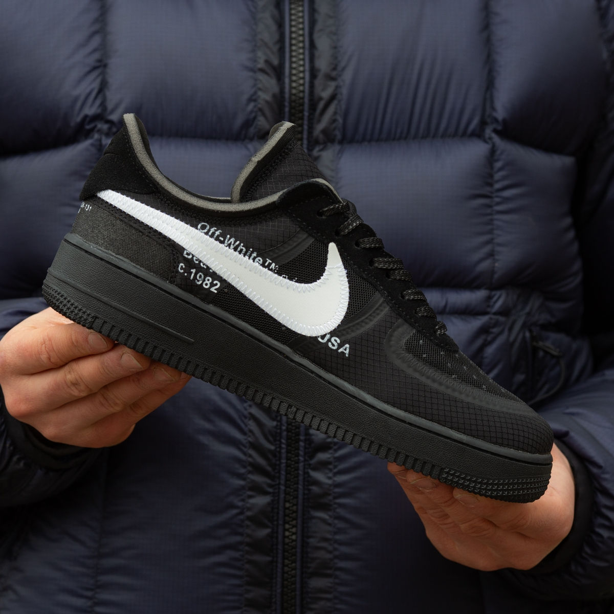 Nike Air Force 1 Low Black x Off-White foto 2