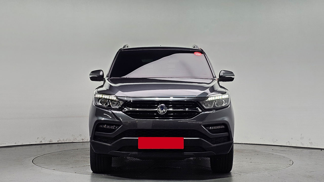 Ssangyong Rexton фото 1