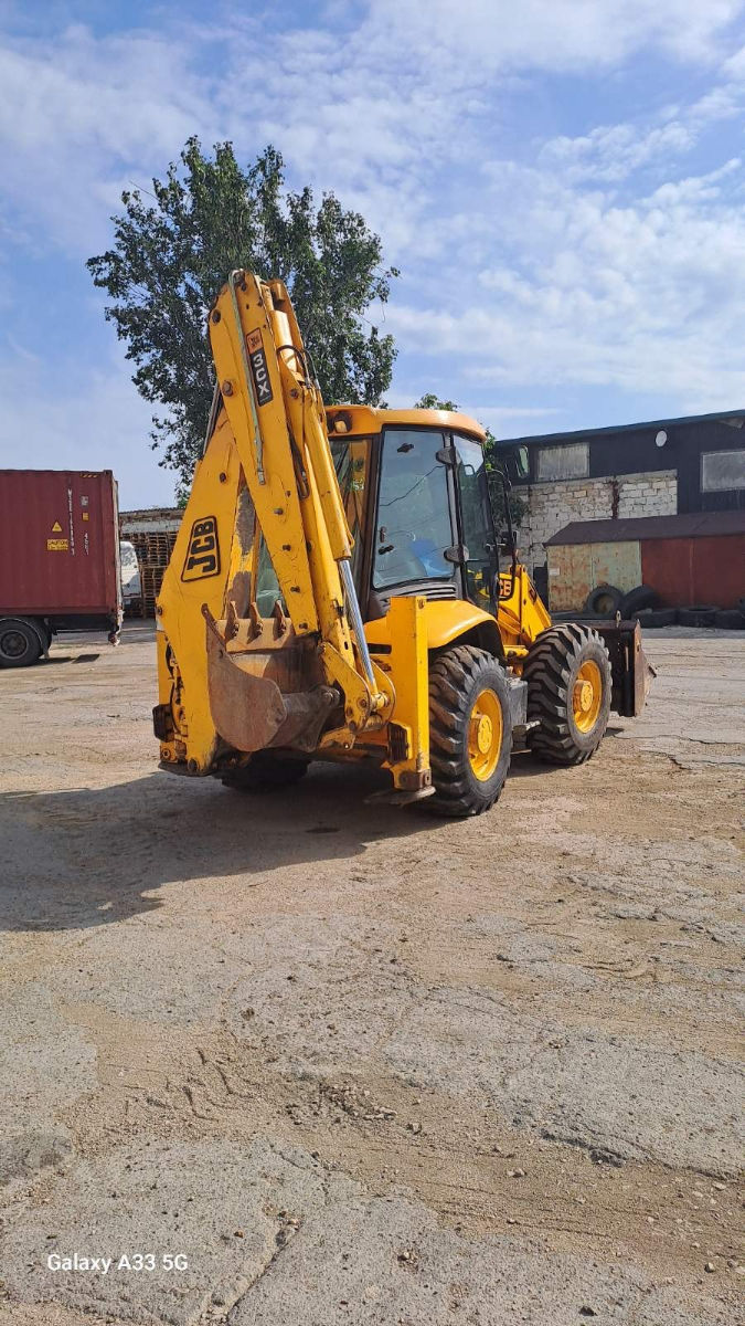 Se vinde buldoexcavator JCB 3cx Super foto 2