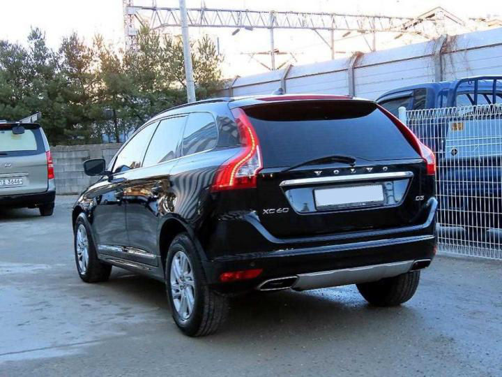 Volvo XC60 foto 2