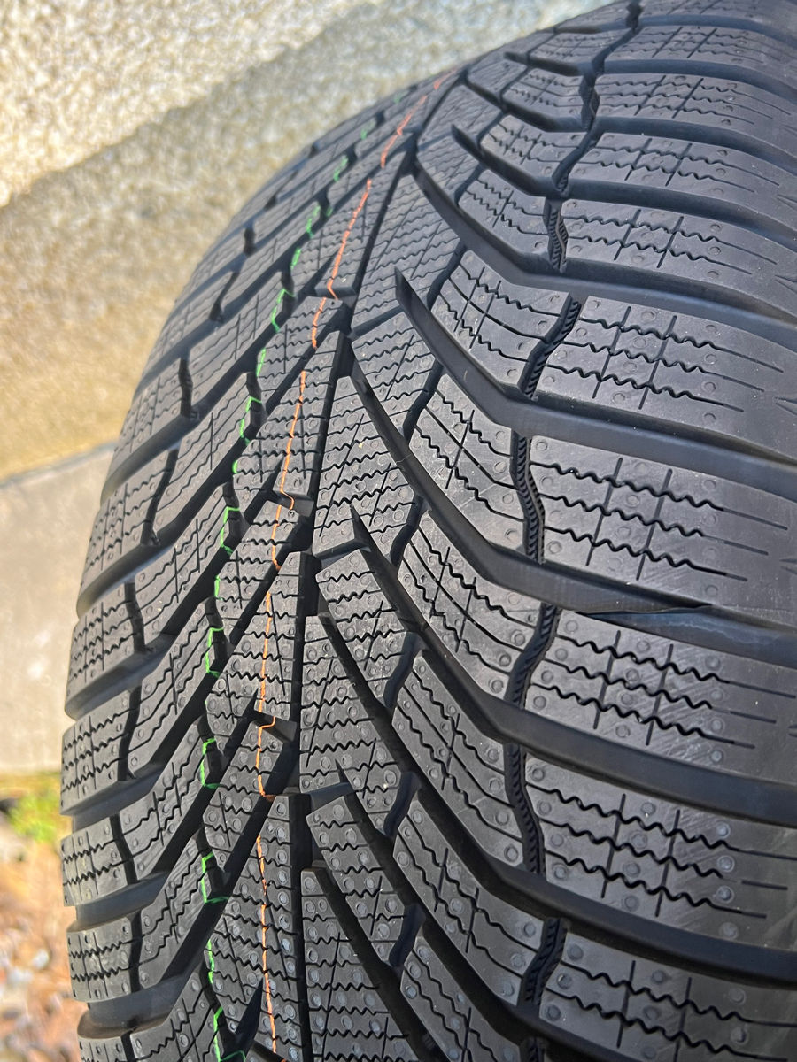 235/50 R17 Kumho Wintercraft WP52/ Доставка, livrare toata Moldova 2024 foto 4