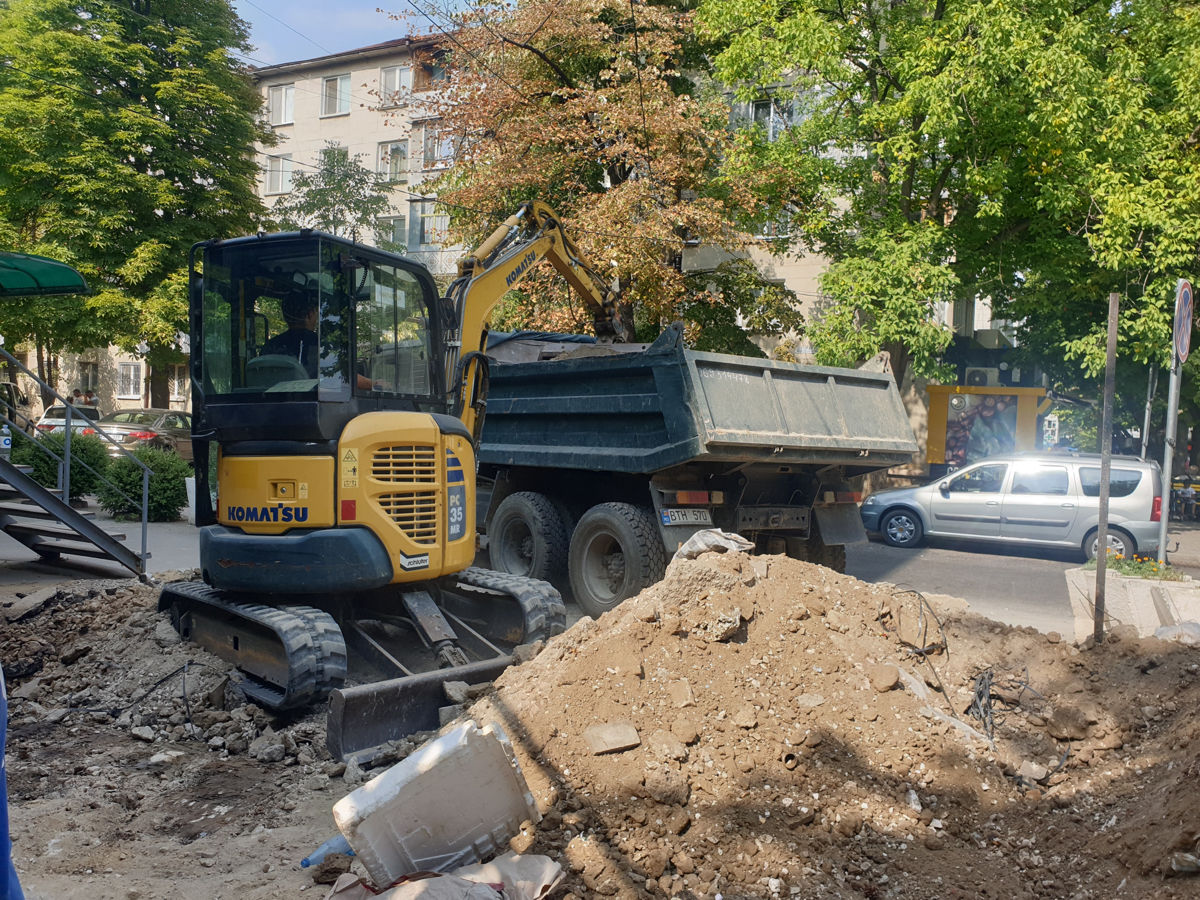 Bobcat kamaz demolarea si evacuare buldoexcavator ,вывоз стороительного мусора. foto 7