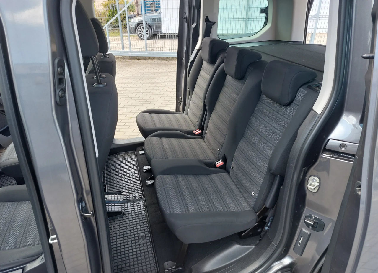 Opel Combo фото 18