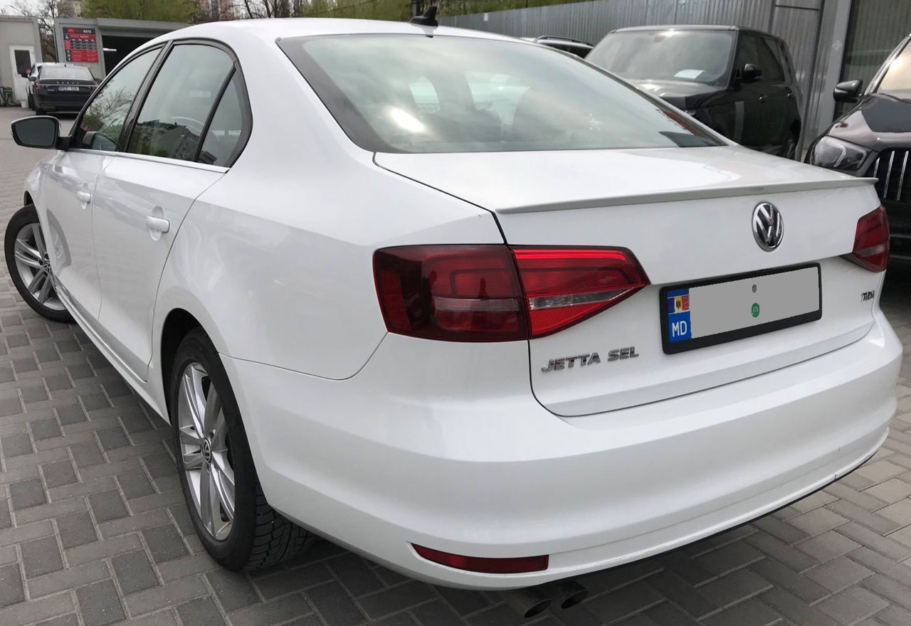 Volkswagen Jetta foto 4