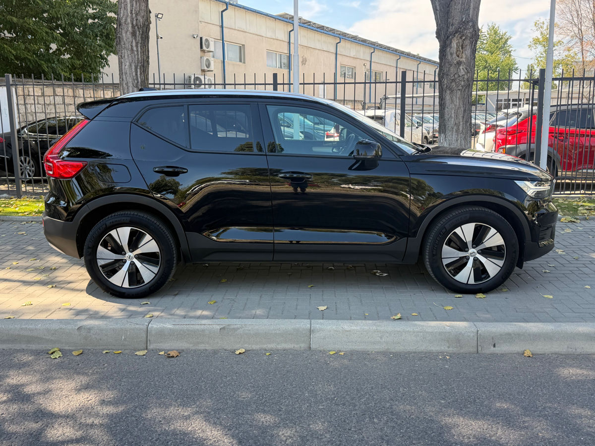 Volvo XC40 2020 photo 4
