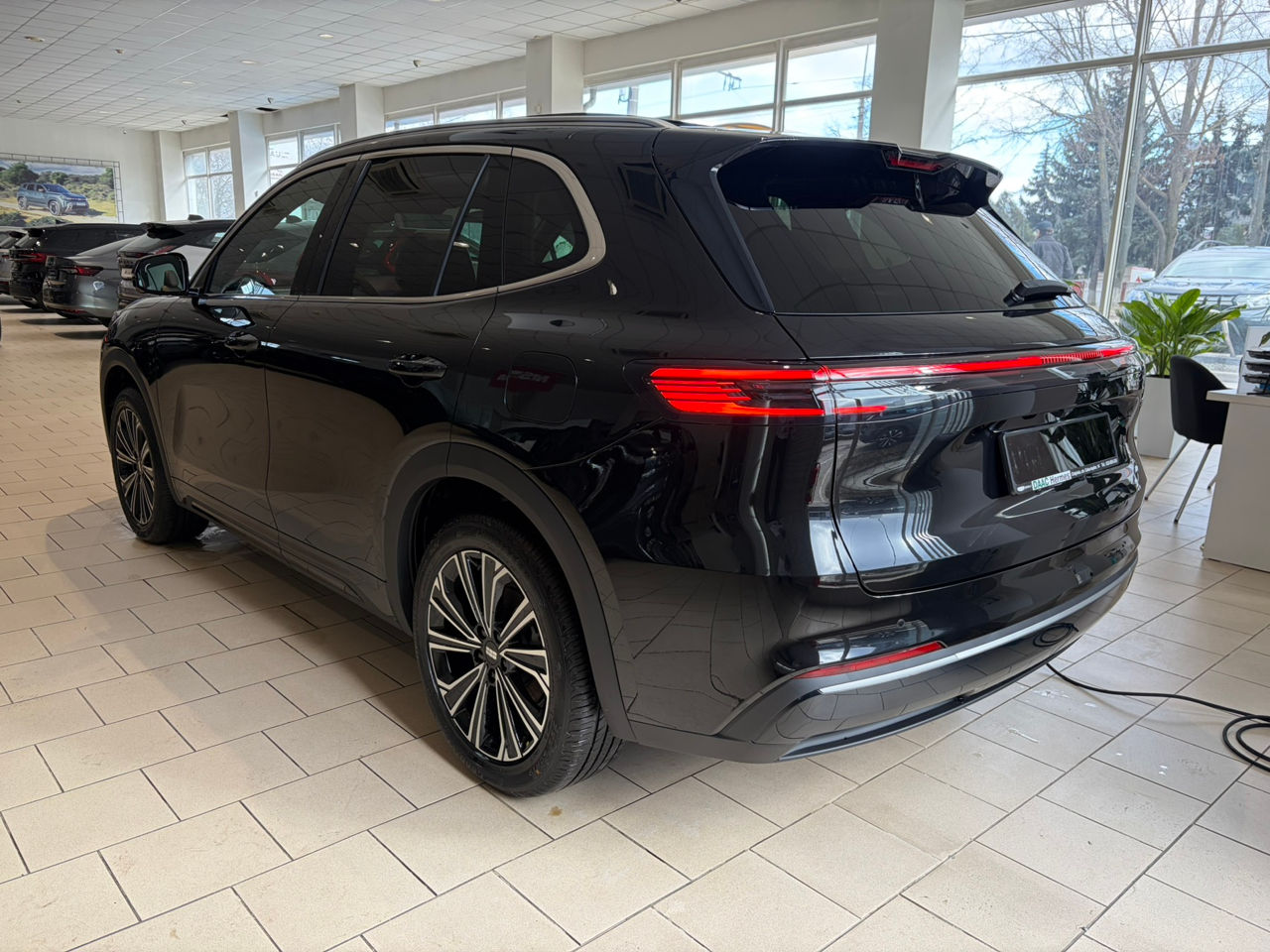 Geely Galaxy Starship 7 an. 2026 cu rulaj 1 km, Plug-in Hybrid