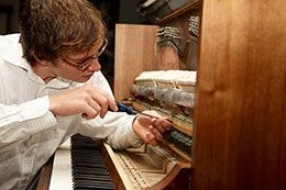 Acordarea pianelor! Настройка пианино! foto 4