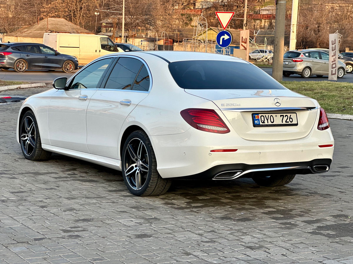 Mercedes E-Class foto 3