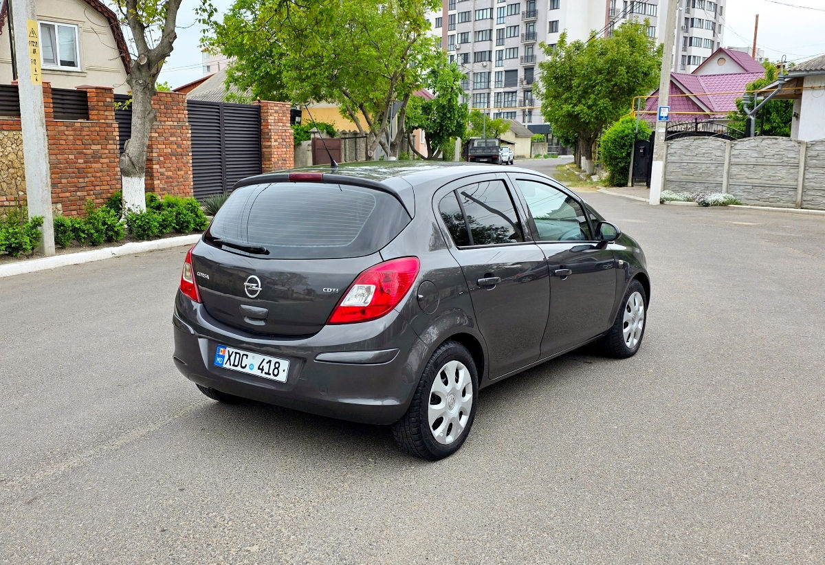Opel Corsa foto 3
