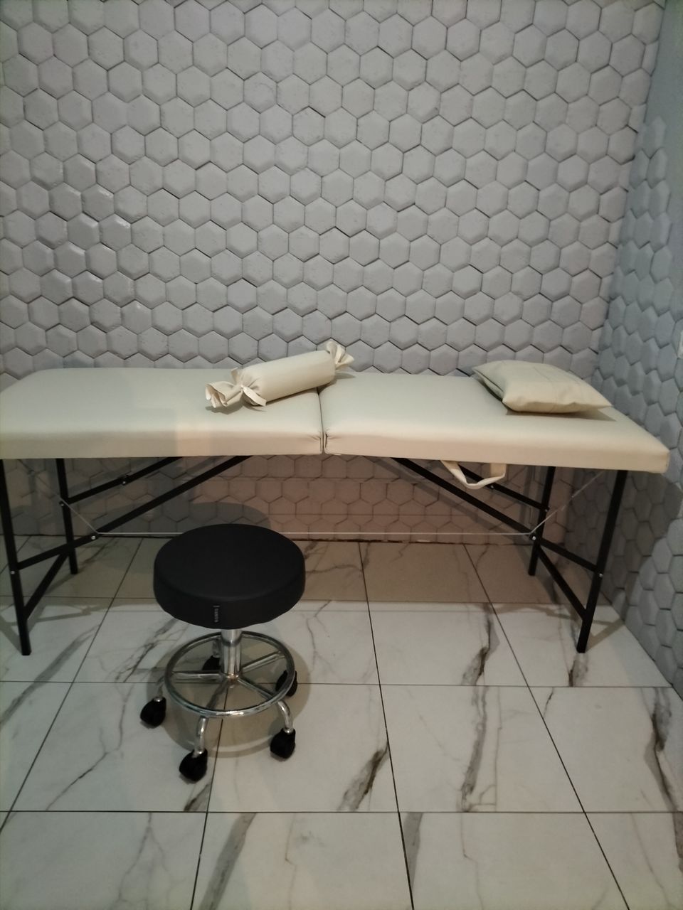 Masa pentru masaj,depilare,tatuaj sau extensii gene foto 8