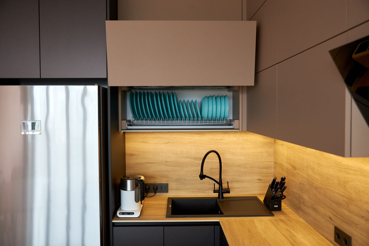 Bucatarie minimalista in forma de "U" foto 5