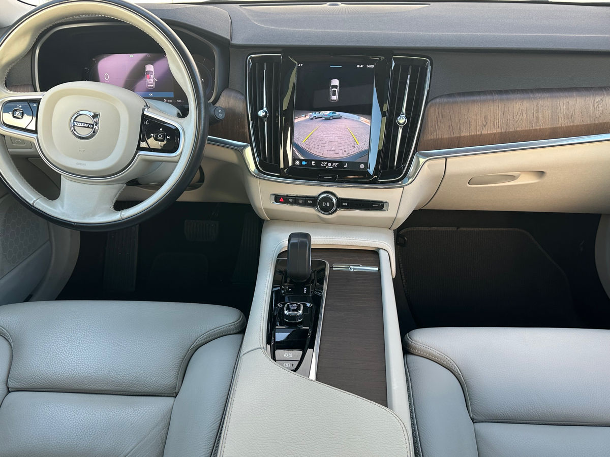 Volvo V90 Cross Country foto 10